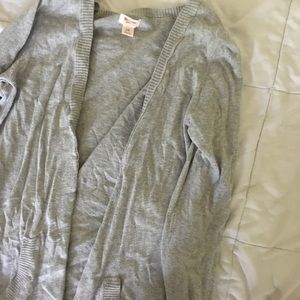 gray cardigan 🌟
